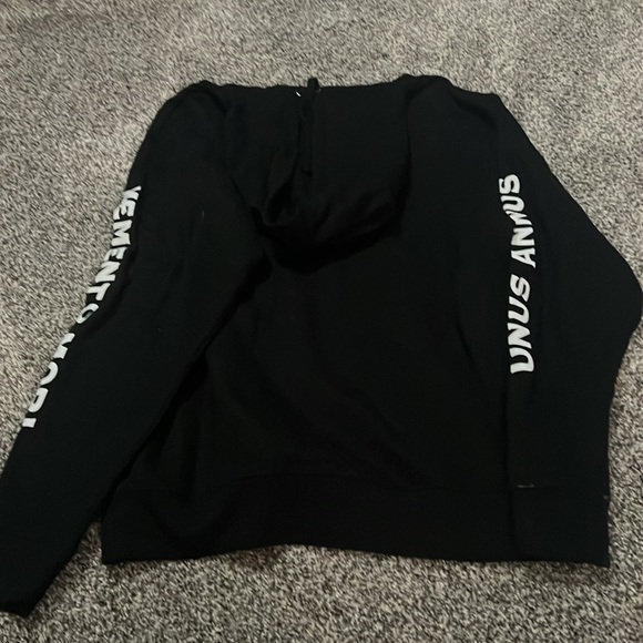NWOT RARE Unus Annus Hoodie Misprint YouTube Sweatshirt (No Front Pocket Logo) - Picture 4 of 4